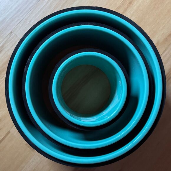 Up Circle Seven Yoga Foam Rollers Set Of 3 Circles 6" 10" 12" in Cyan - Picture 4 of 7